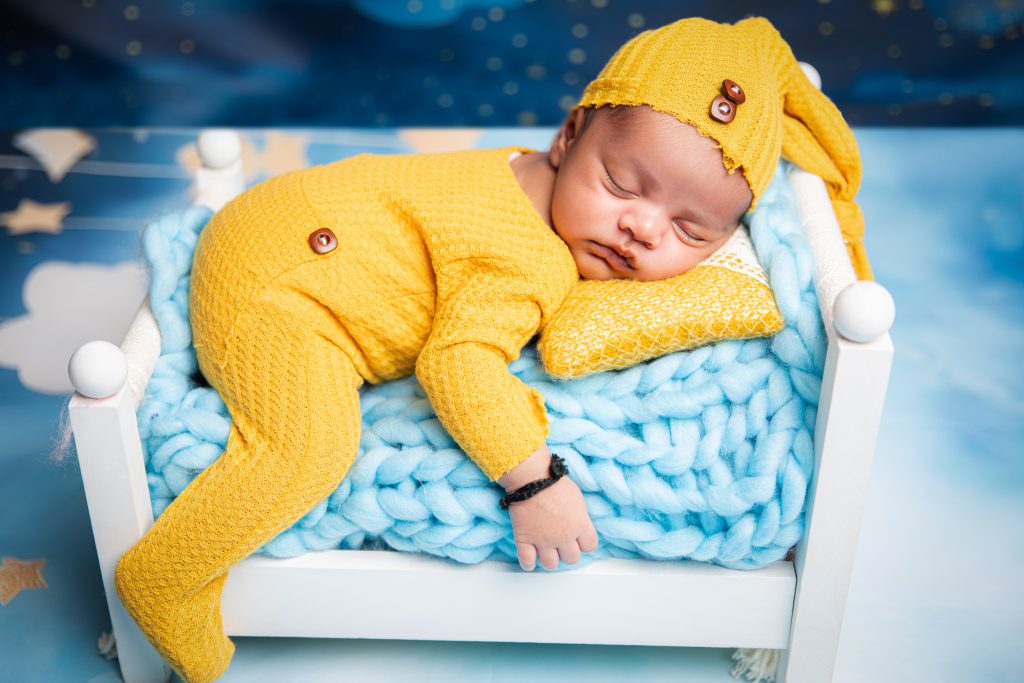 Newborn photography Cranbourne, Clyde & Casey. Beautiful, safe and styled baby photography sessions at Kat Alora Photography, Cranbourne North studio.