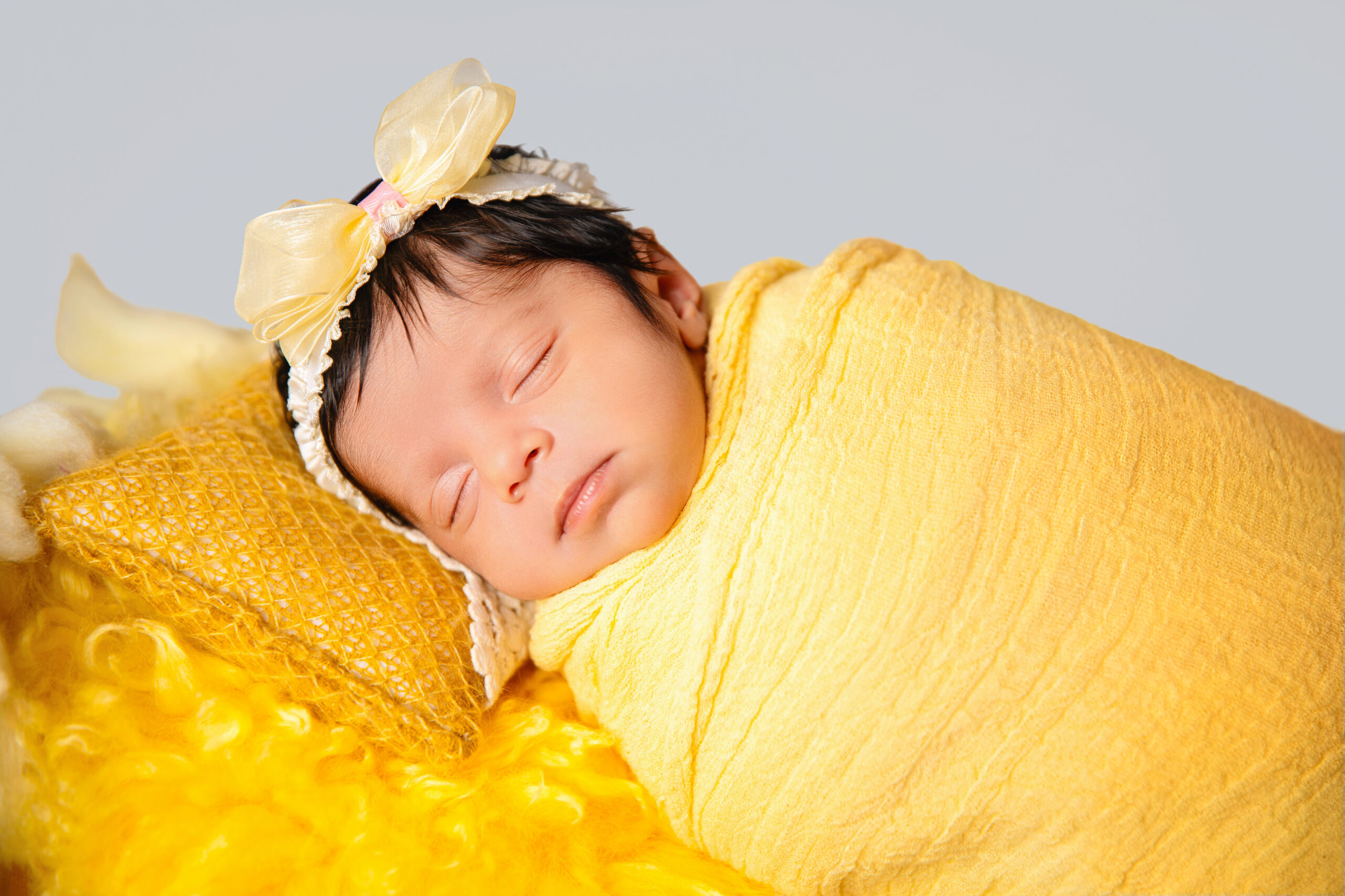 Newborn photographer near Hallam, Kat Alora Photography provides professional, safe and beautifully styled newborn photography