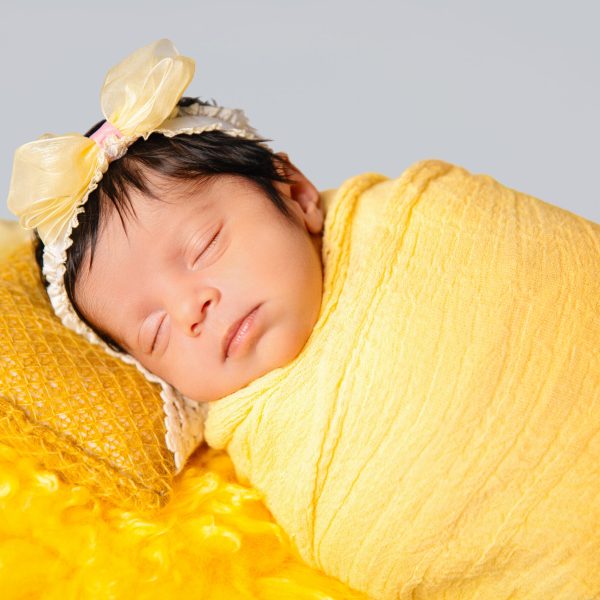 Newborn photographer near Hallam, Kat Alora Photography provides professional, safe and beautifully styled newborn photography